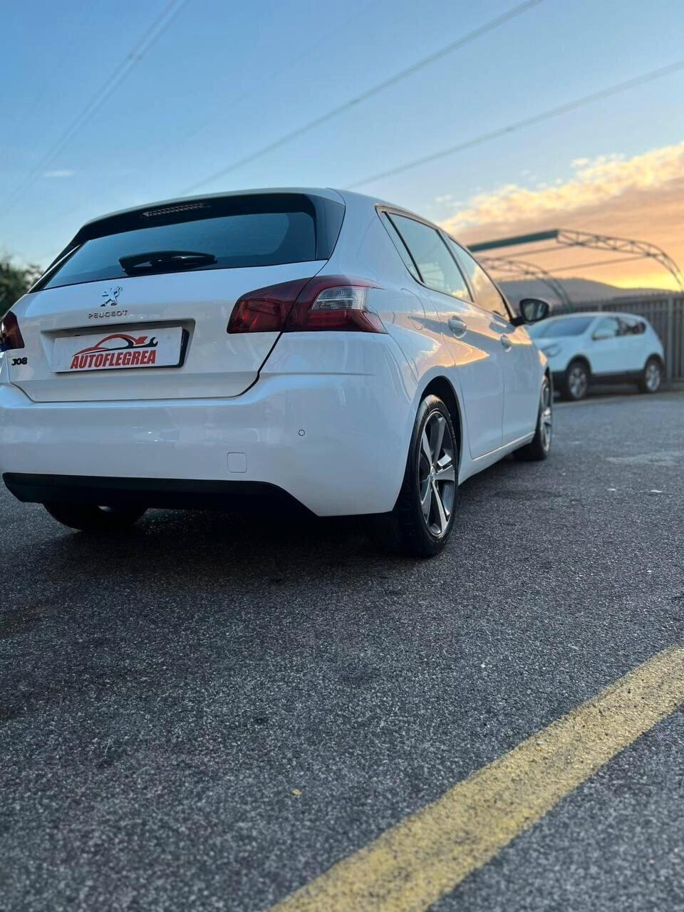 Peugeot 308 1.6 e-HDi 115 CV Stop&Start Allure