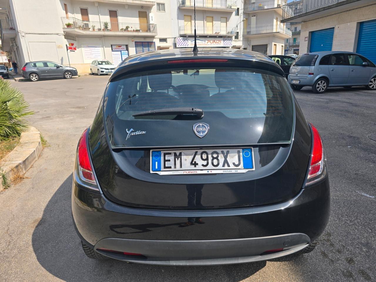 Lancia Ypsilon 1.2 69 CV 5 porte S&S Platinum