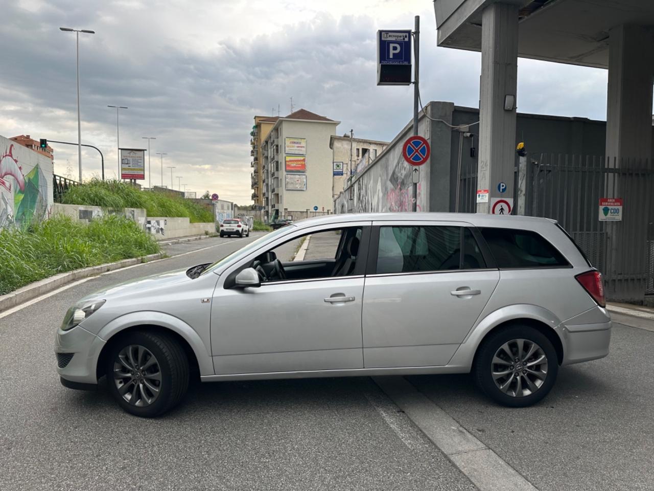 Opel Astra 1.6 16V GPL-della casa Station Wagon