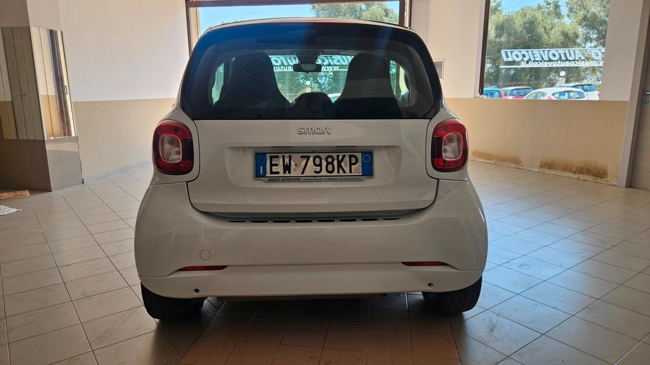 Smart ForTwo 1000 52 kW MHD coupé passion