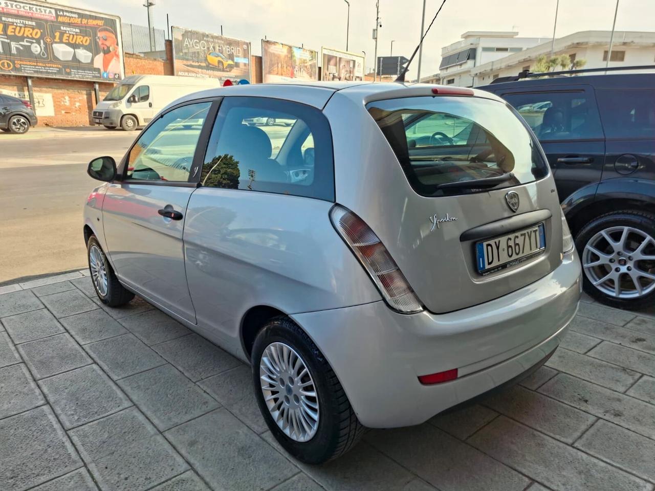 Lancia Ypsilon 1.4 60cv Oro 2010