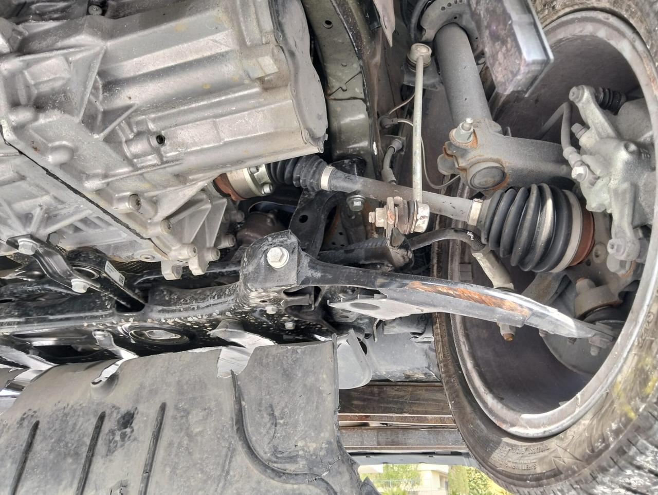 Volkswagen Golf 1.5 TSI 115cv 2025 SINISTRATA