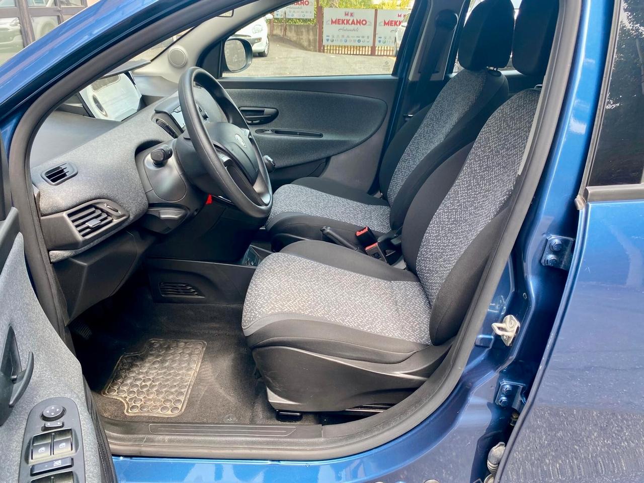 Lancia Ypsilon Hybrid Platino GARANZIA -VARIE UNITA'