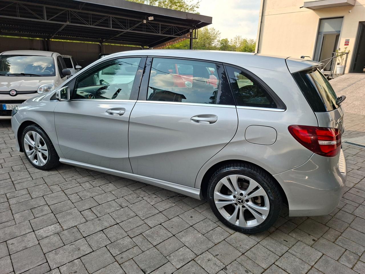 Mercedes-benz B 180 d Automatic Premium