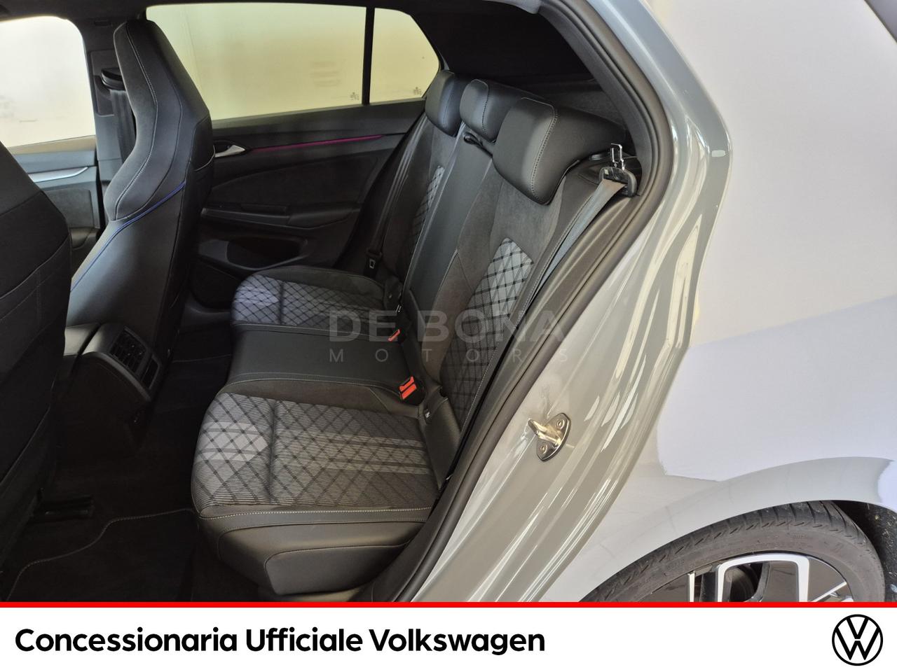 Volkswagen Golf 2.0 tdi r-line plus 150cv dsg