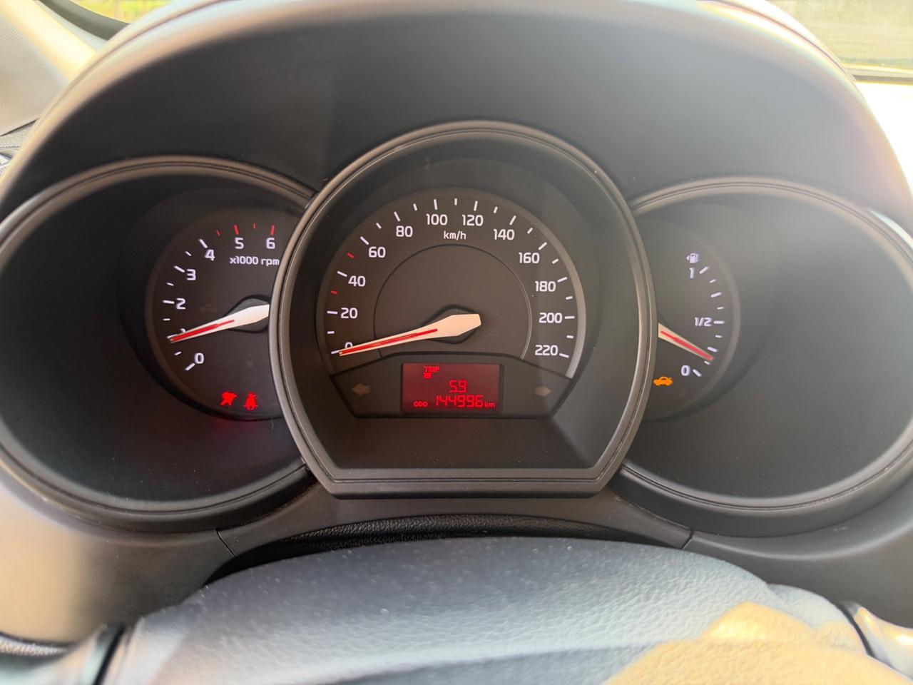 Kia Rio 1.1 CRDi WGT 5p. EX