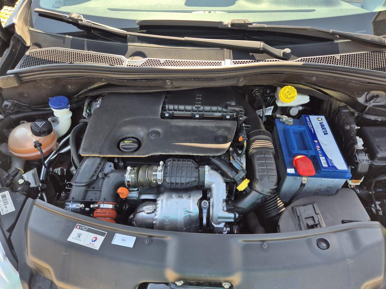 Peugeot 208 BlueHDi 100 5 porte Allure