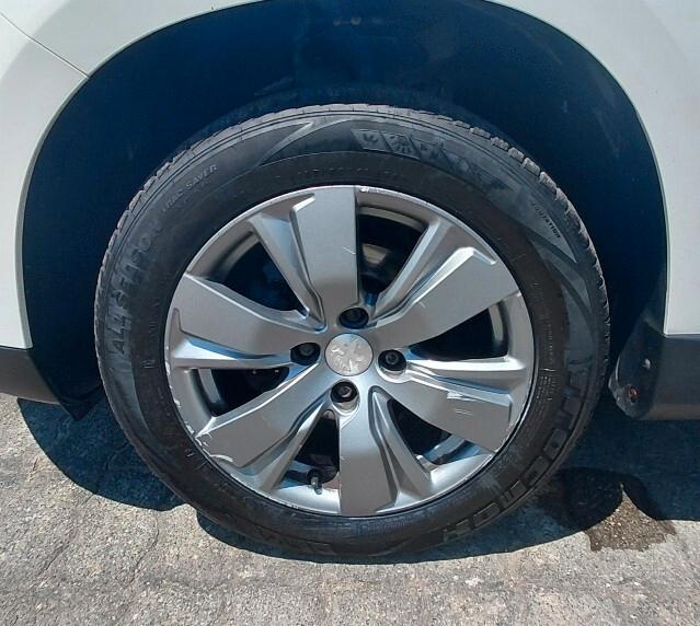 Peugeot 2008 BlueHDi 100 Allure