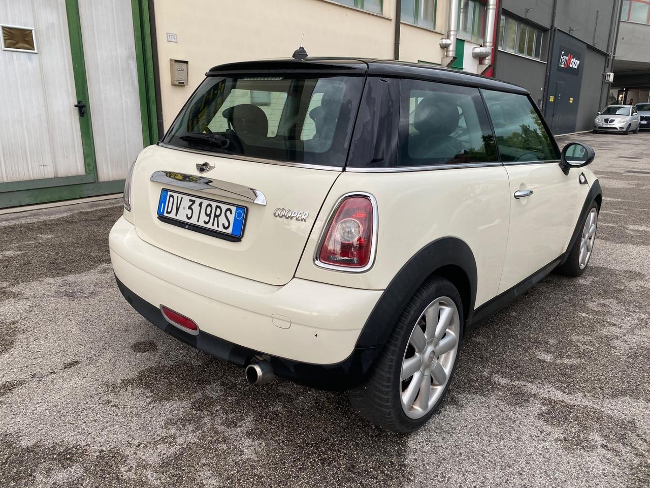 Mini 1.6 16V Cooper