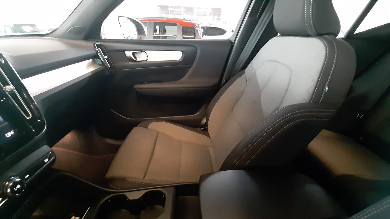 Volvo XC40 T5 Recharge Plug-in Hybrid automatico Core