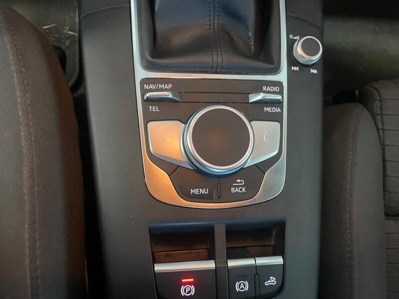 AUDI A3 3ª serie A3 Cabrio 1.6 TDI 116 CV Sport