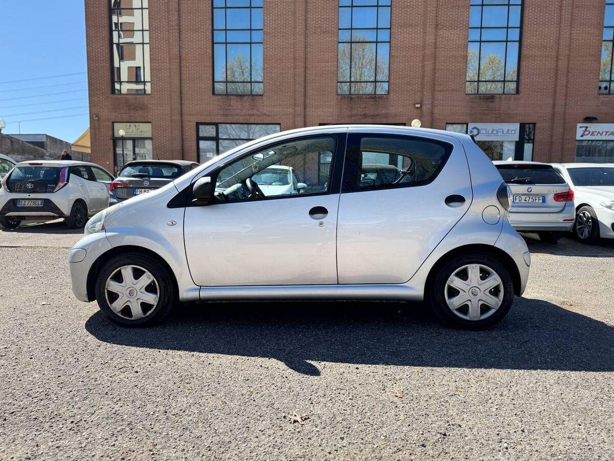 Toyota Aygo 1.0 Sol 5p FL