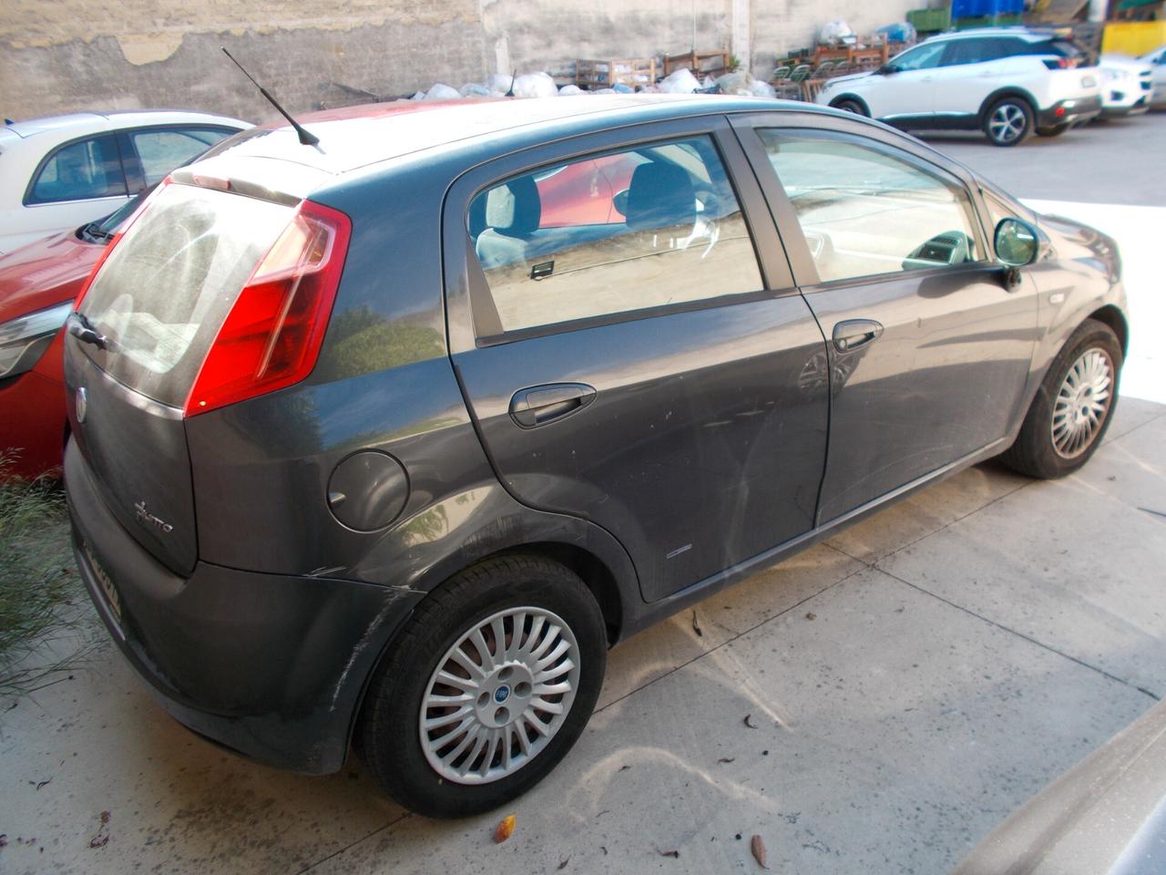Fiat Grande Punto 1.3 MJT 75 CV 5 porte Dynamic