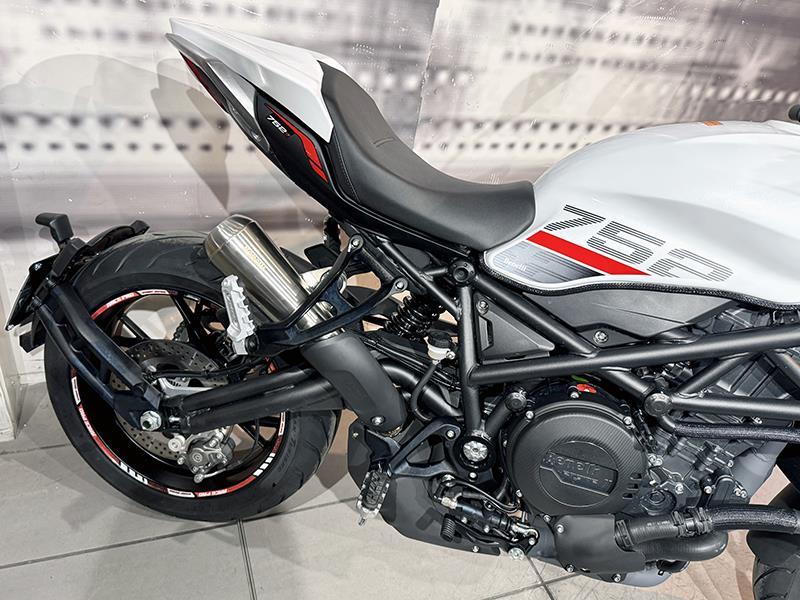 Benelli 752 S