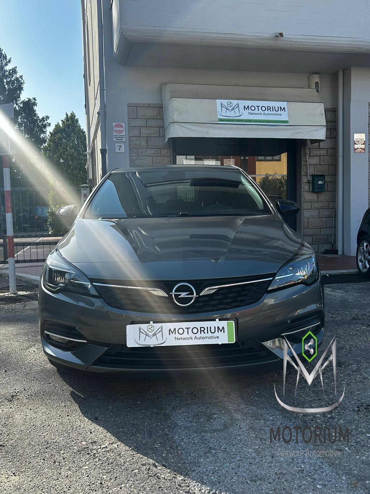Opel Astra ULTIMATE 122CV