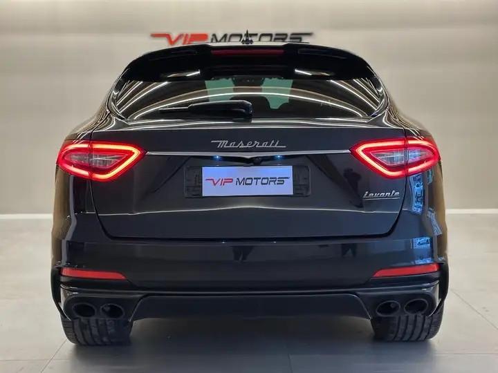 Maserati Levante 3.8 V8 TROFEO 580CV AWD ROSSO CARTIER FULL OPTIONAL