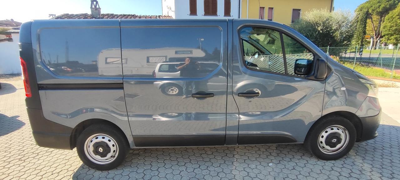 Renault Trafic T29 2.0 dCi 120CV PC-TN Furgone Ice