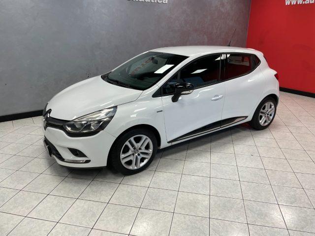 RENAULT Clio 1.2 75CV 5 porte Limited-IDEALE PER NEOPATENTATI