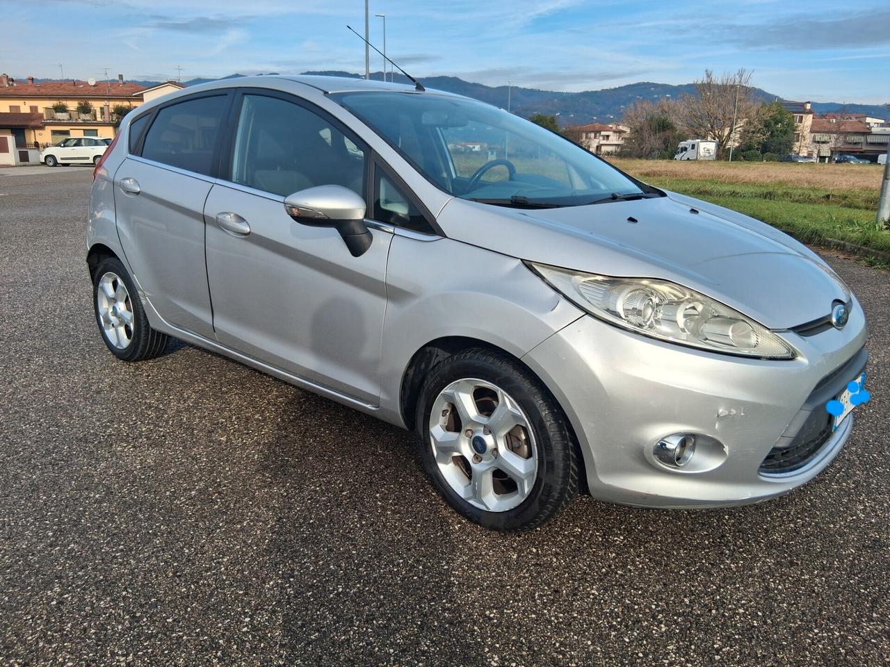 Ford Fiesta 1.4 5 porte Bz.- GPL Titanium