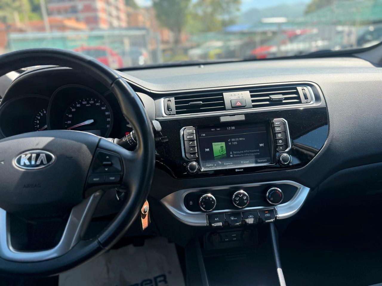 Kia Rio 1.2 CVVT 5p. Cool