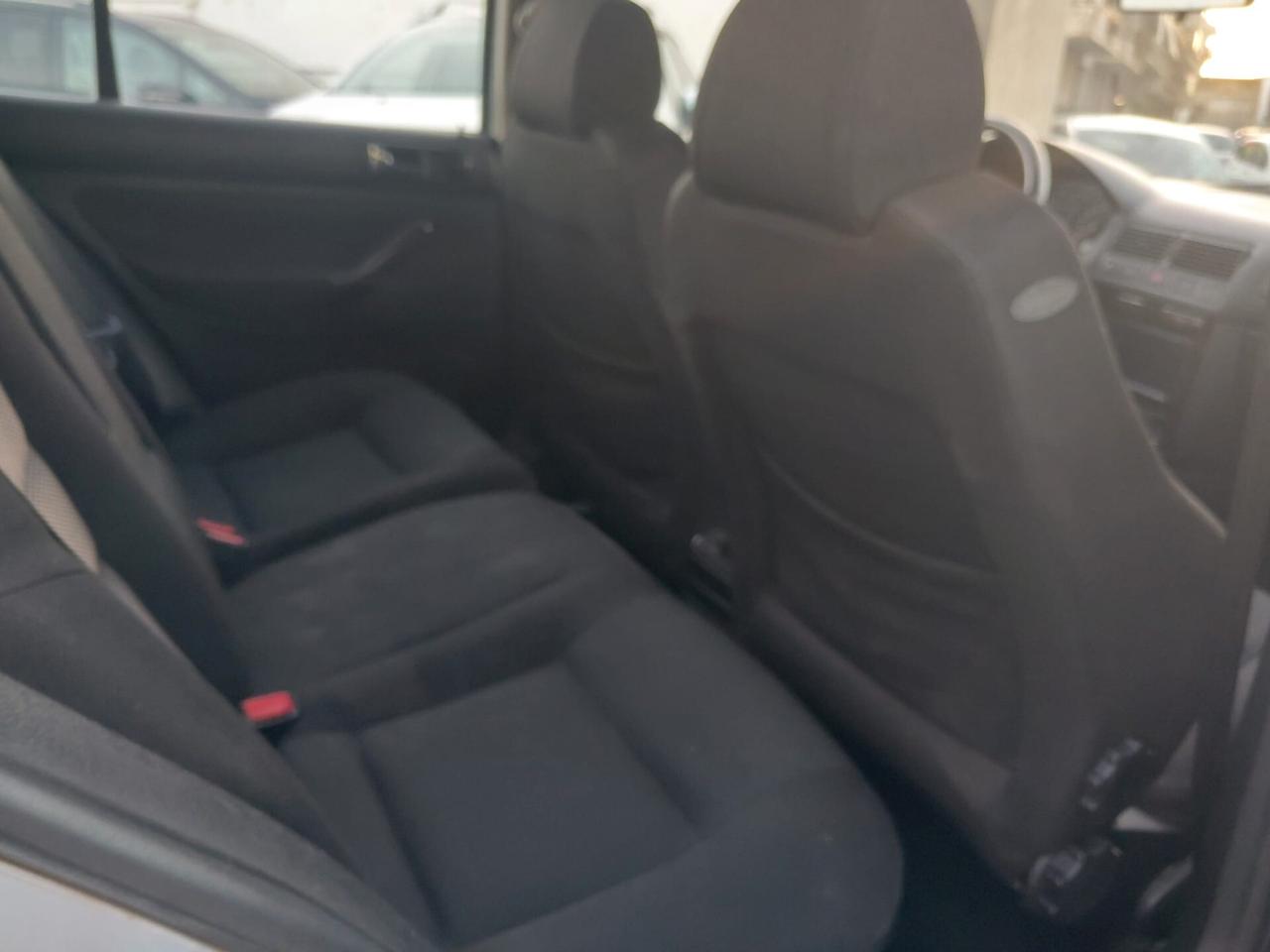 Volkswagen Golf POSSIBILE EPOCA