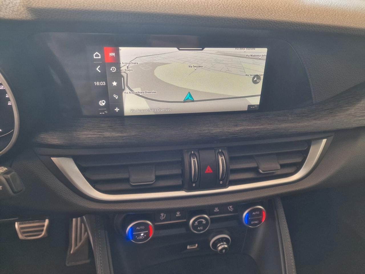 Alfa Romeo Stelvio 2021