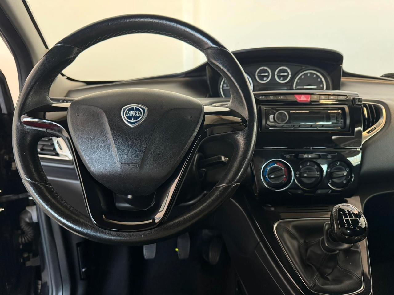 Lancia Ypsilon 1.2 69 CV 5 porte S&S 5 posti