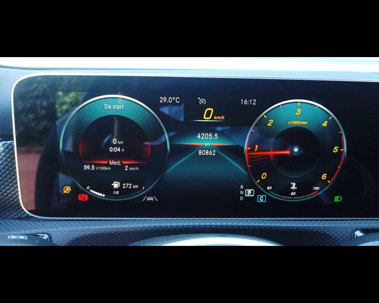 Mercedes-Benz A 180 D SPORT AUTO