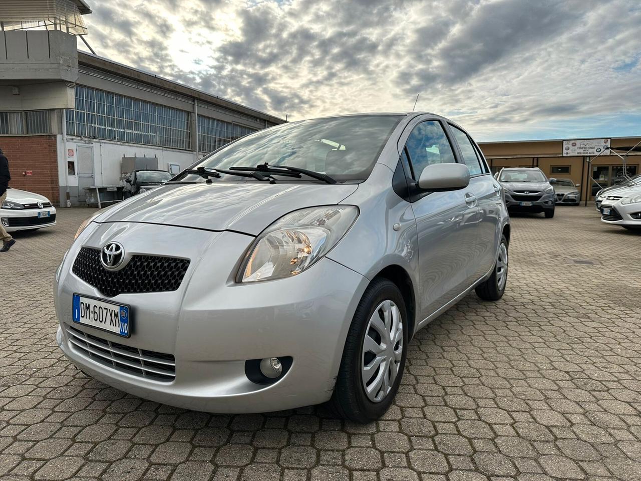 Toyota Yaris 1.3 5 porte Navi