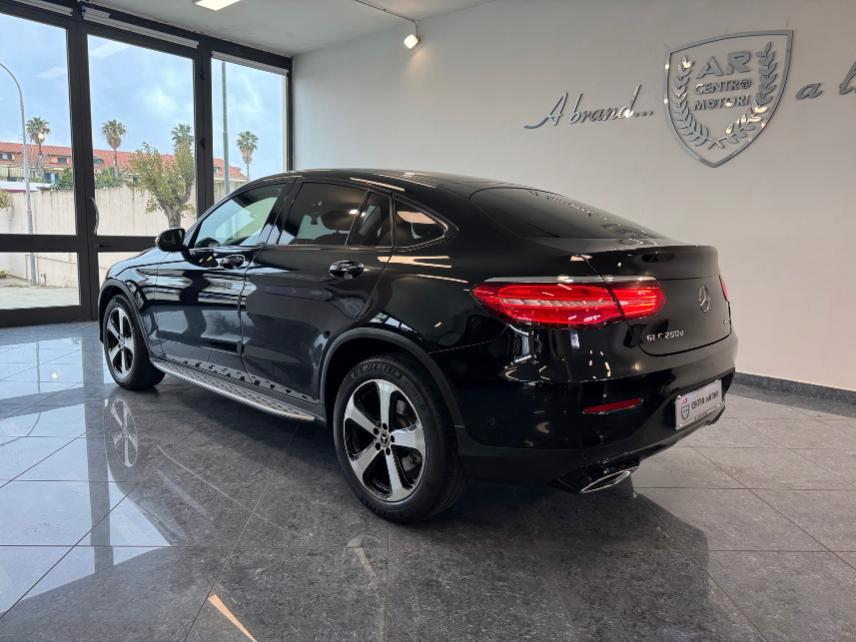 Mercedes Glc 250d Coupè Sport Full Led Night Pedane