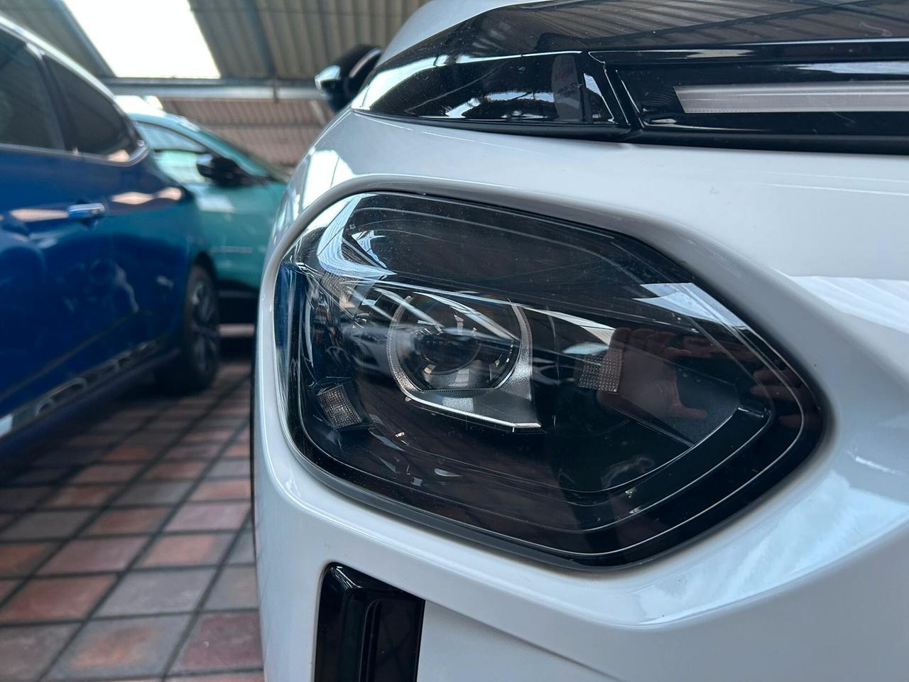 Lancia Ypsilon Hybrid e-DCT Edizione Cassina