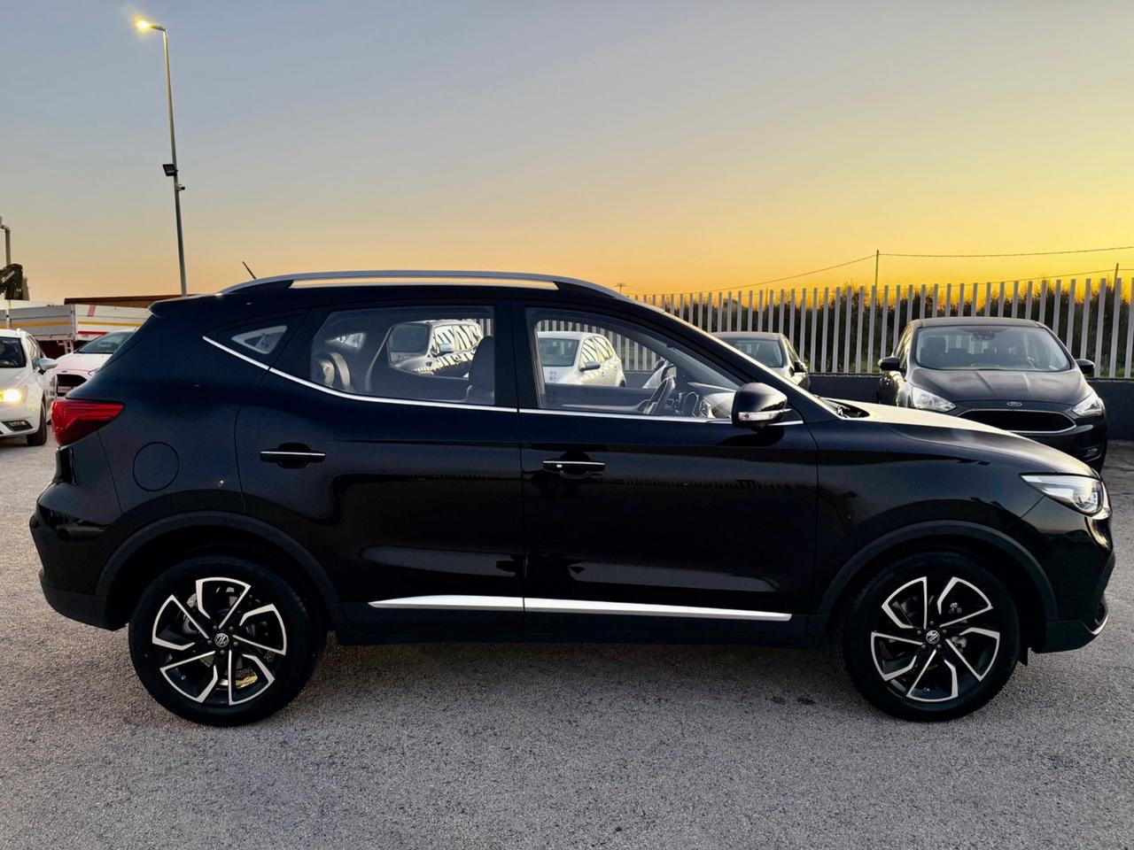 MG ZS 1.0T-GDI 111CV AUT LUXURY FULL LED MY24