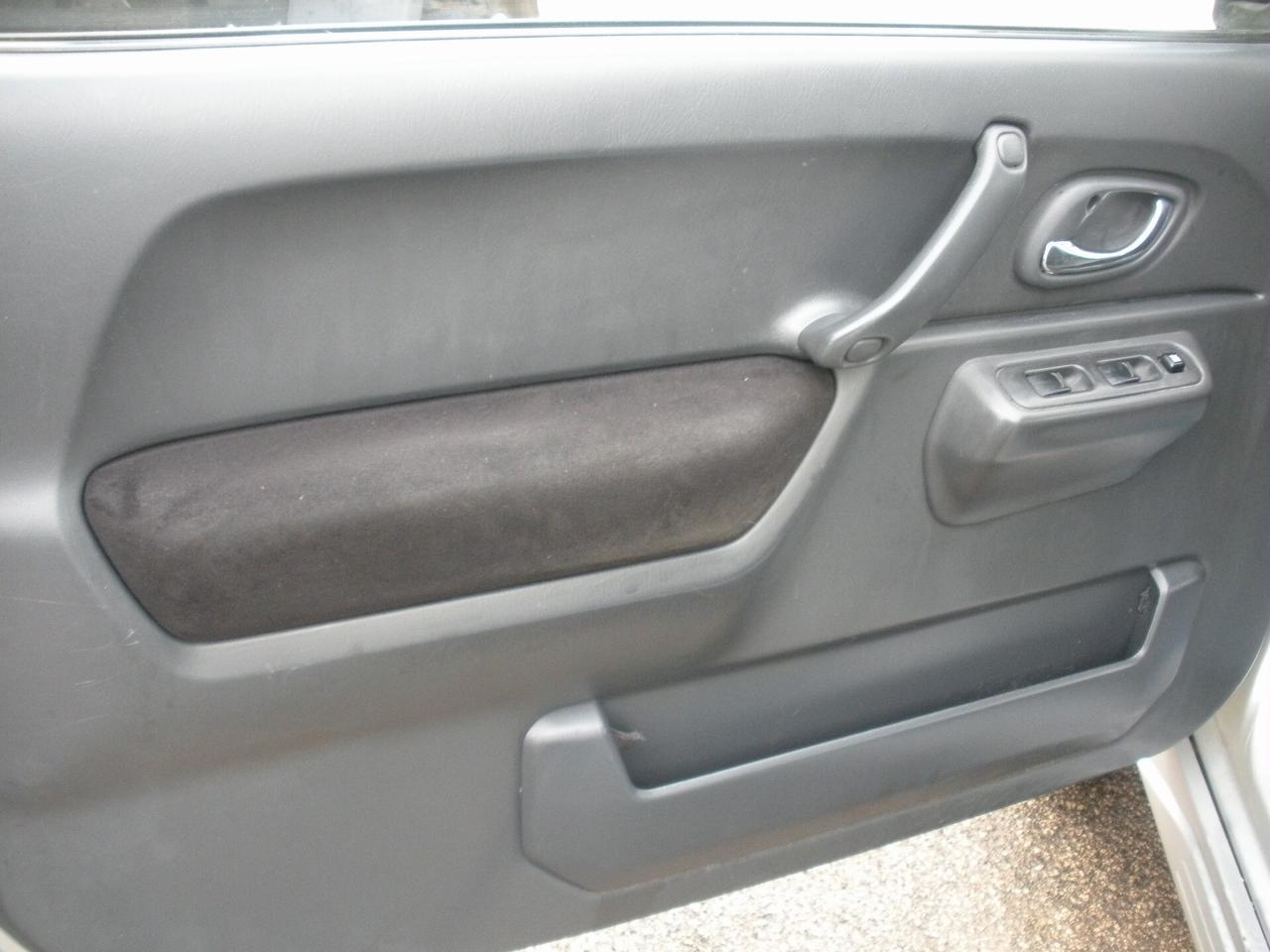 Suzuki Jimny 1.5 DDiS cat 4WD JLX Più