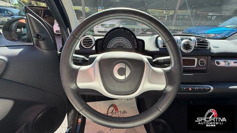 smart fortwo SERVOSTERZO fortwo 1000 62 kW coupé passion