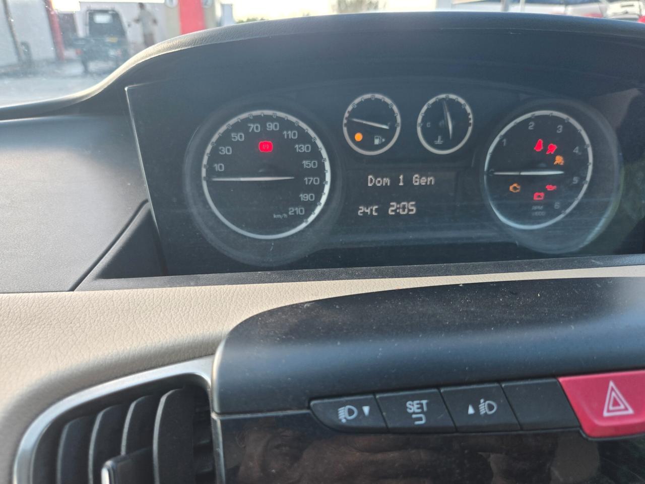Lancia Ypsilon 1.3 MJT 16V 95 CV 5 porte S&S Silver