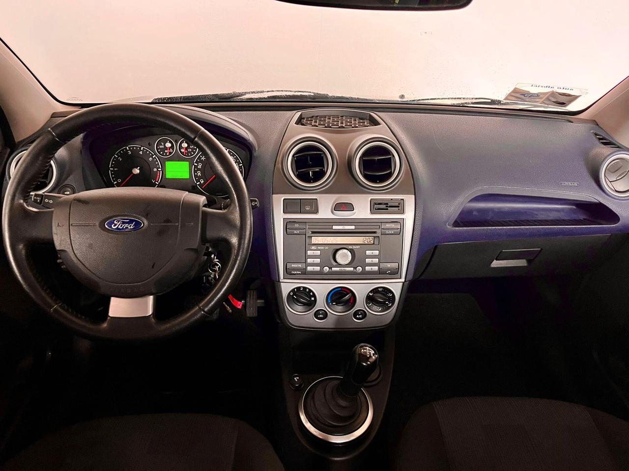 Ford Fiesta 1.4 16V 5p. Ghia