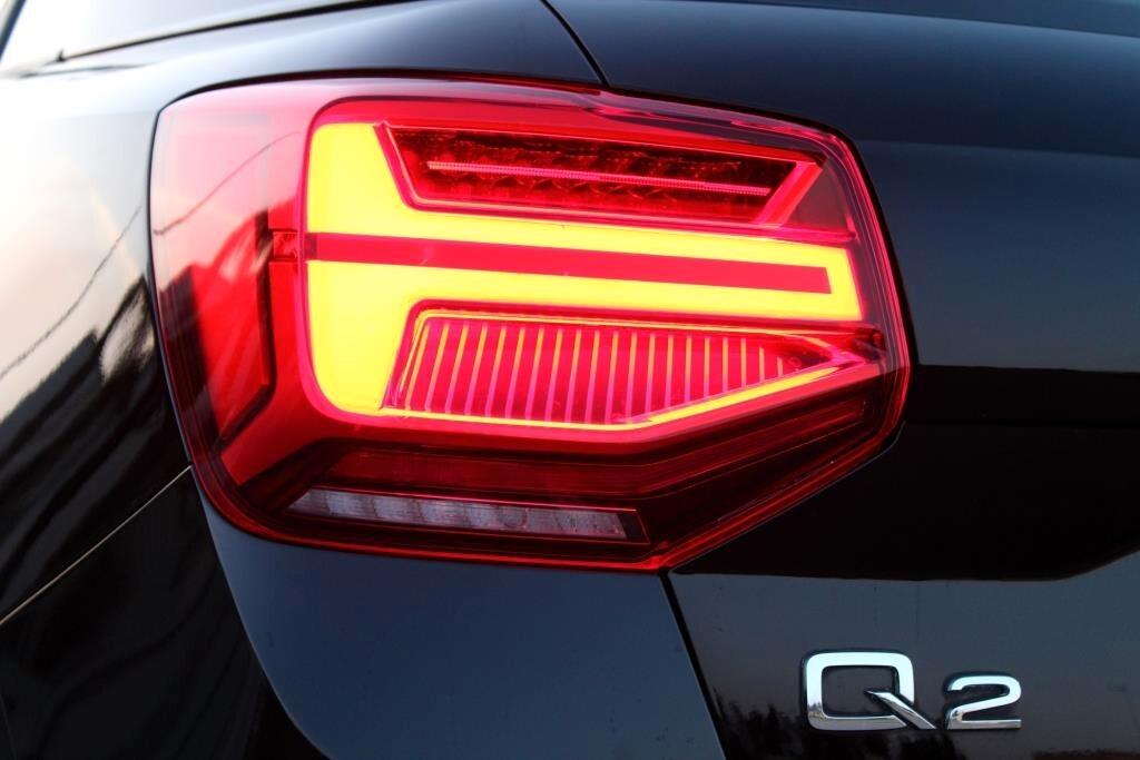 AUDI Q2 2.0 TDI s-tronic Admired *V. Cockpit