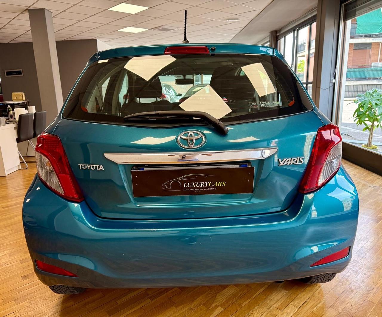 Toyota Yaris 1.3 benzina 5 porte