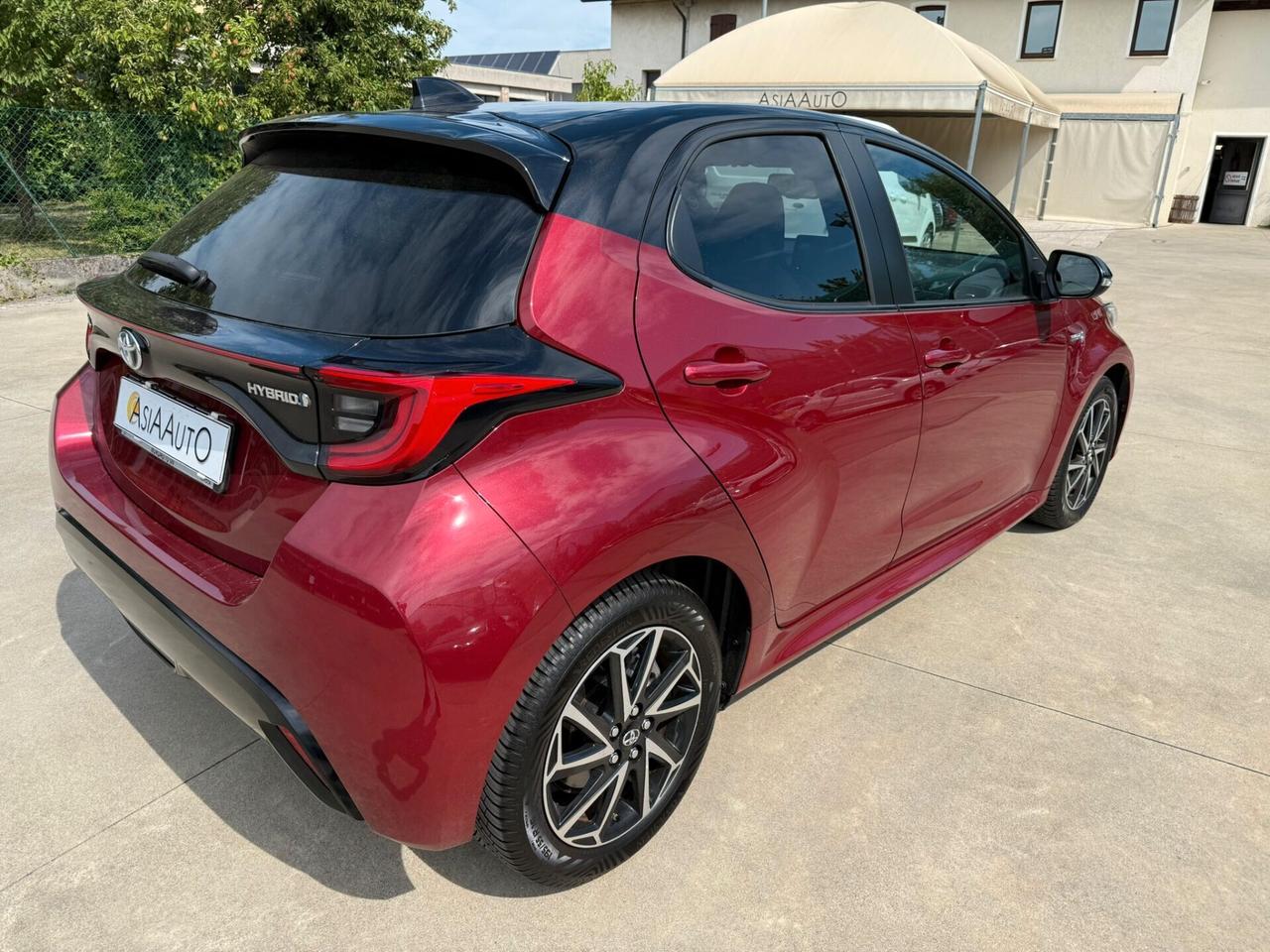 Toyota Yaris 1.5h Lounge PREZZO REALE