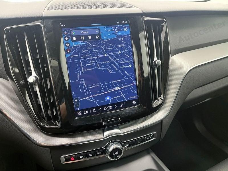 Volvo XC60 B4 (b) automatico Plus Dark
