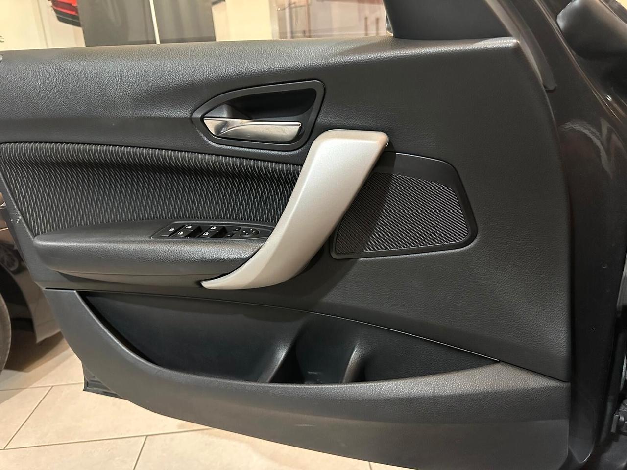Bmw 116 116d 5p. Urban