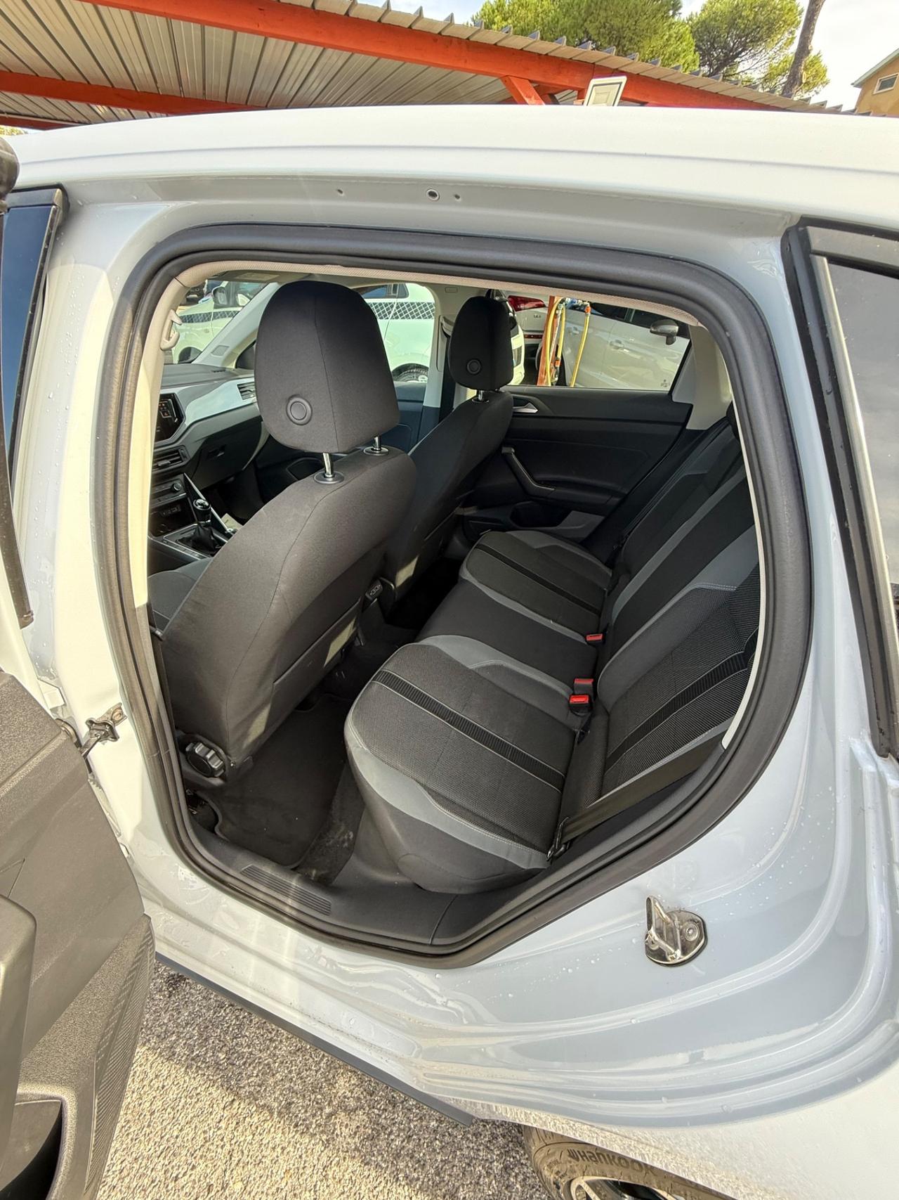Polo 1.6 TDI R-LINE -unipro-rate-garanzia-permute