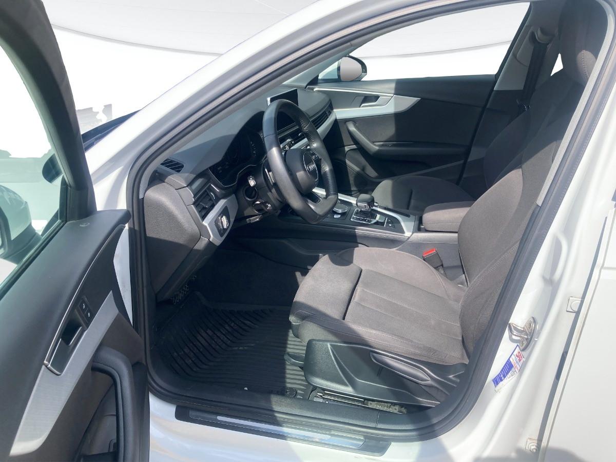 AUDI A4 Avant 35 2.0 tdi 150cv s-tronic