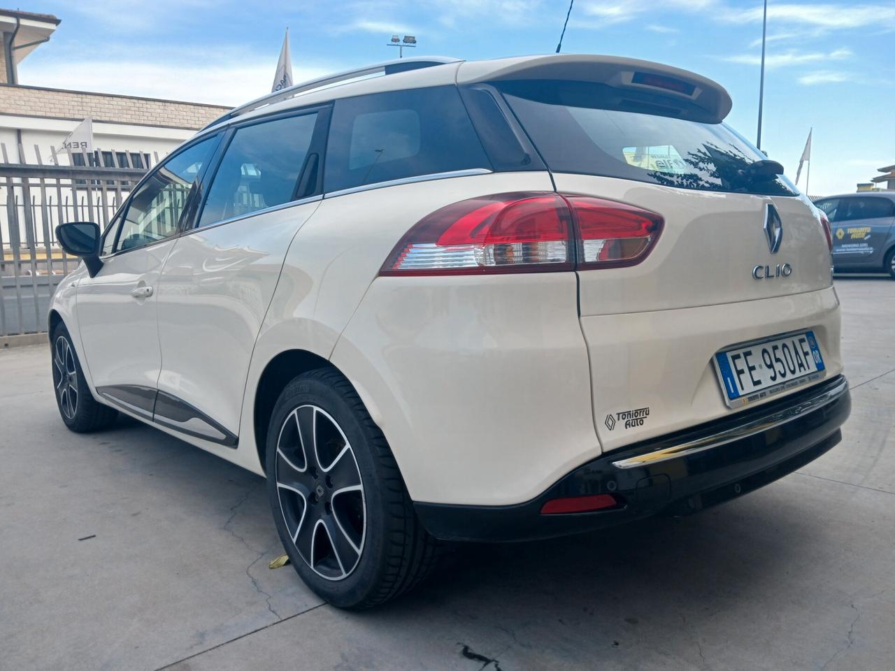 RENAULT Clio Sporter Duel 1.500 dCi 75cv