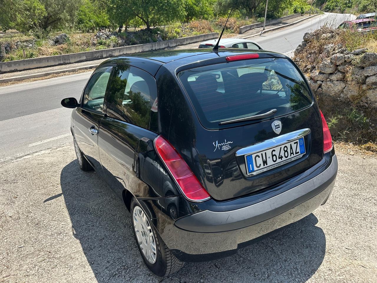 Lancia Ypsilon 1.2 Argento 80 cavalli benzina