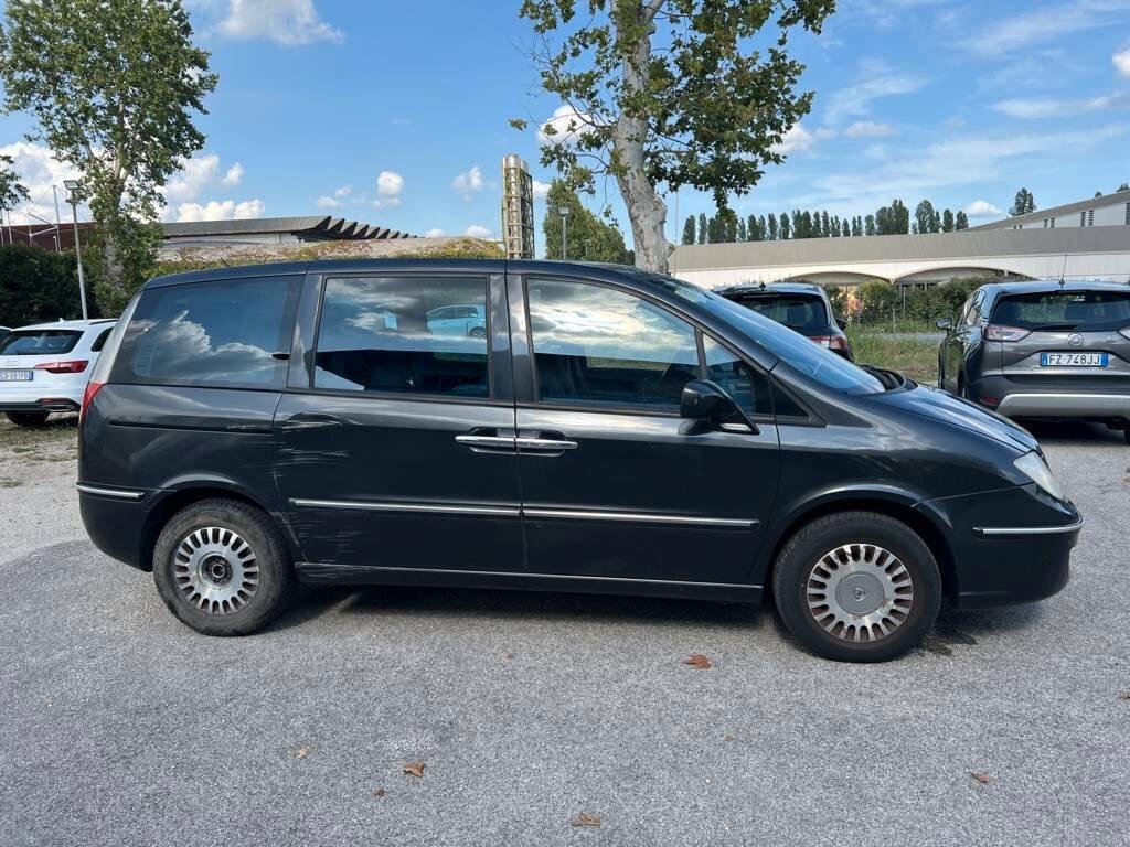 Lancia Phedra 2.2 JTD Executive FAP