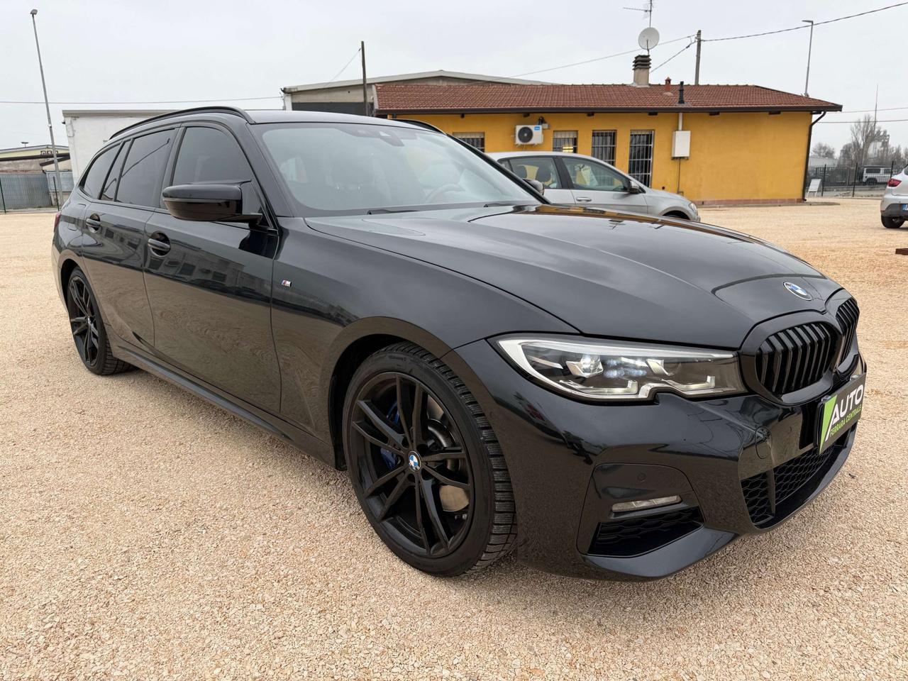 BMW 320 320d TOTAL BLACK mhev 48V Msport auto