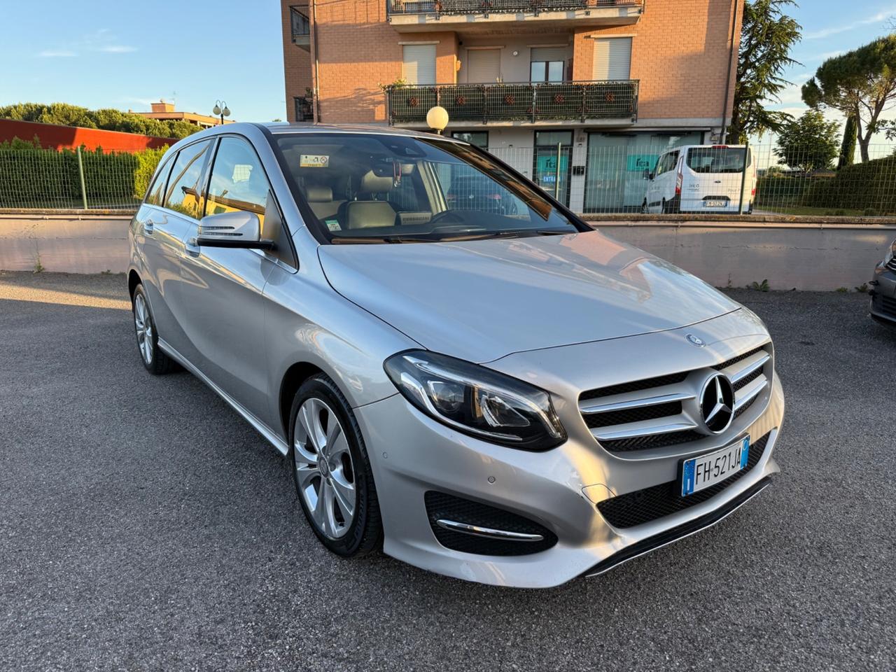 Mercedes-benz B 200 d Automatic Premium