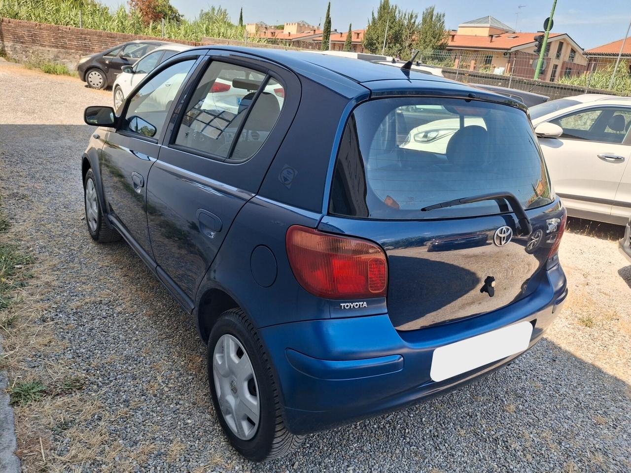Toyota Yaris 1.0i 16V cat 5 porte