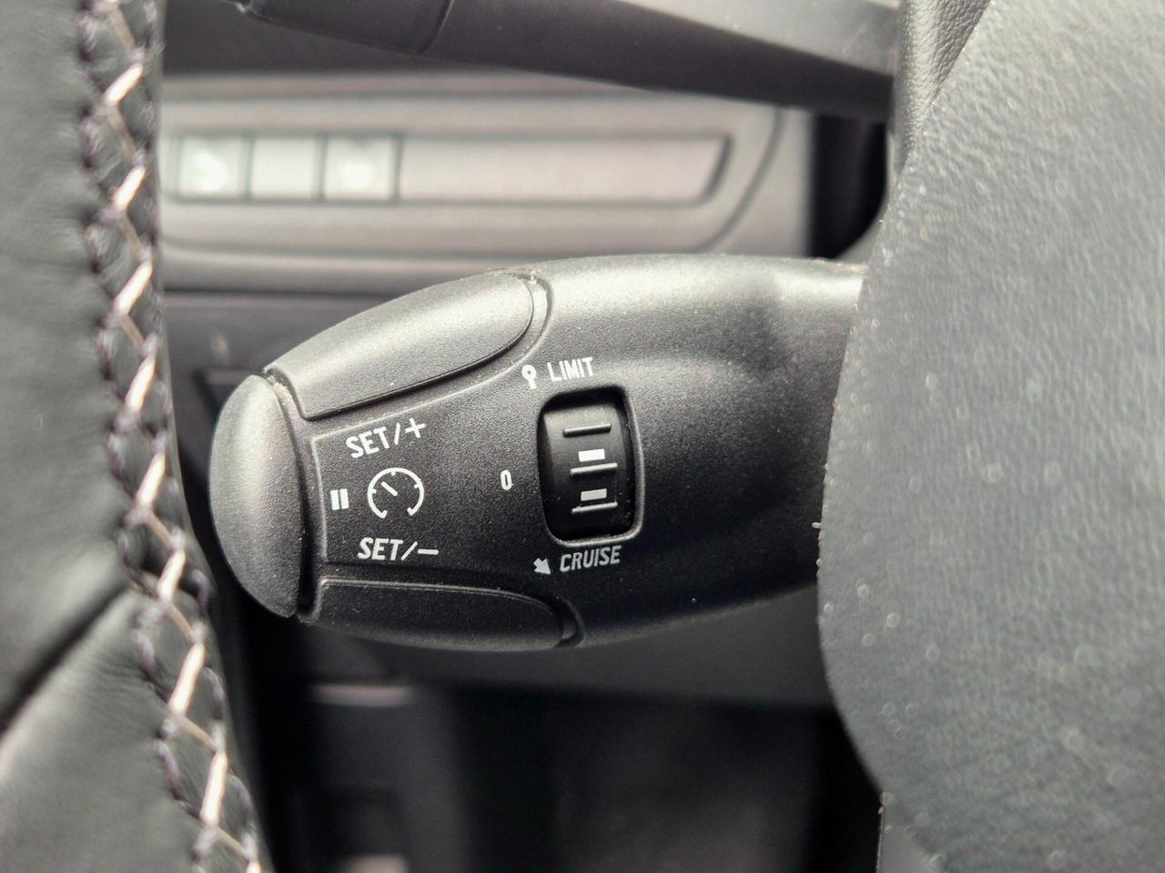 Peugeot 2008 BlueHDi 120 S&S Allure